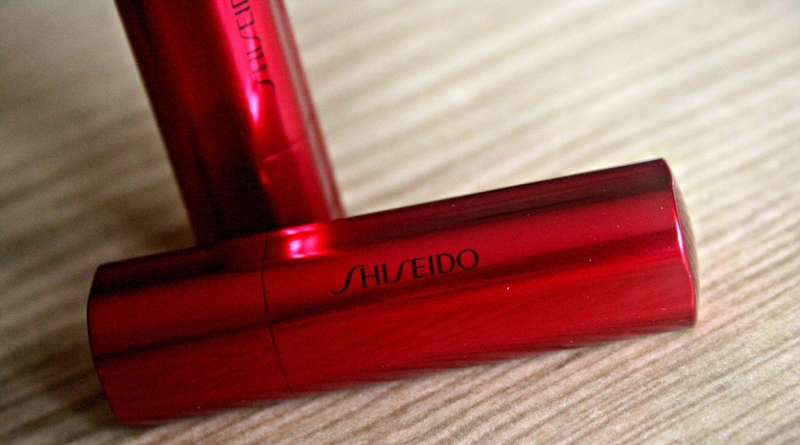 Новая помада Shiseido Идеальный красный