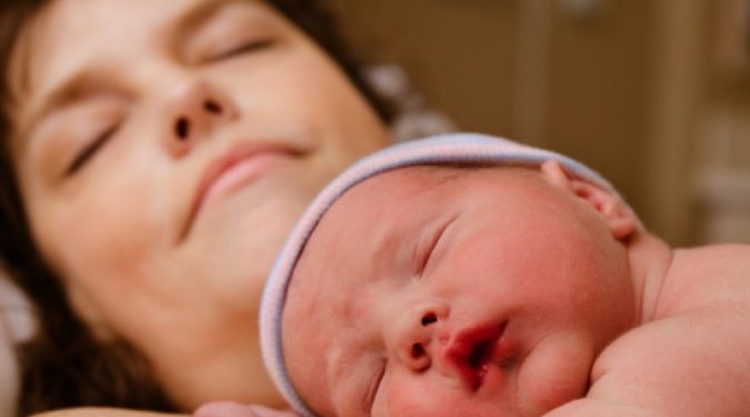 Естественные роды без боли: советы для будущих мам