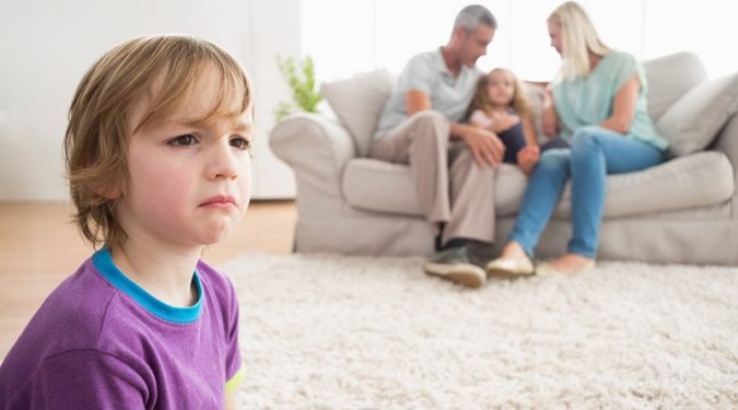 Стресс у ребенка: причины и как ему помочь