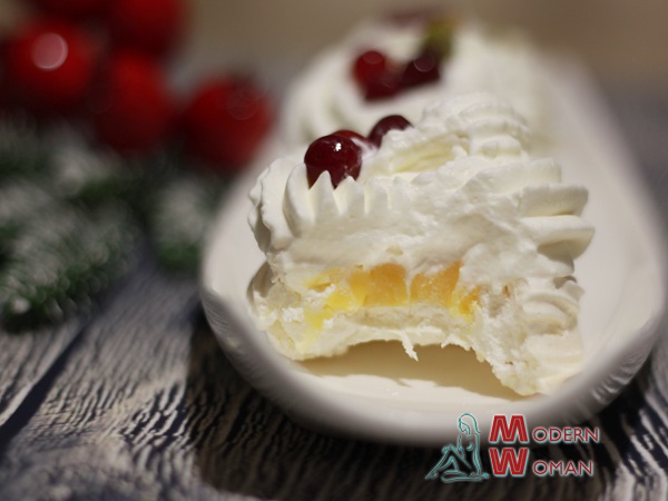 Десерт «Павлова с лимонным курдом»